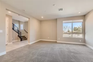 Photo #4: 2483058 Listing 