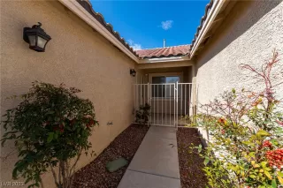 Photo #5: 2483090 Listing 