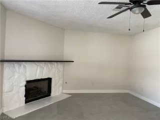 Photo #5: 2483107 Listing 