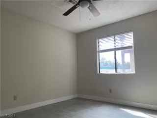 Photo #6: 2483107 Listing 