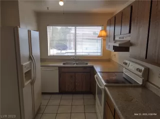 Photo #3: 2483115 Listing 