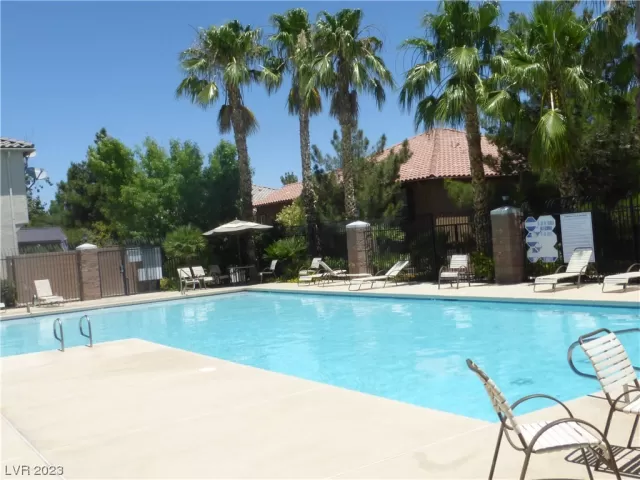 MLS: 2483124 Condo For Sale