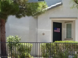 Photo #3: 2483124 Listing 