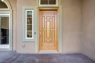 Photo #6: 2483133 Listing