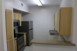 Photo #4: 2483136 Listing