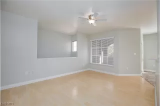 Photo #4: 2483163 Listing