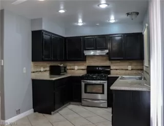 Photo #5: 2483171 Listing 