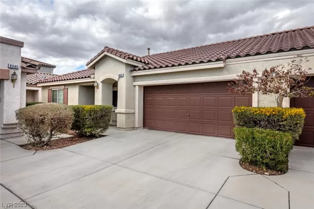 MLS: 2483196 Condo For Sale