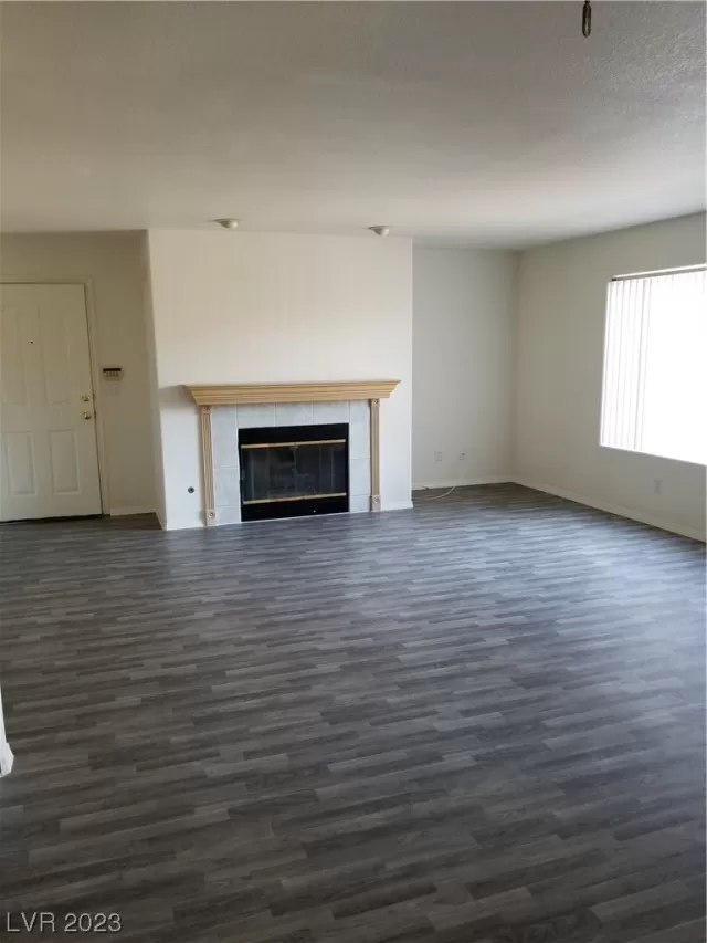 MLS: 2483214 Condo For Sale