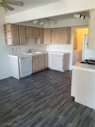 Photo #1: 2483214 Listing 