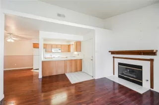 Photo #6: 2483218 Listing