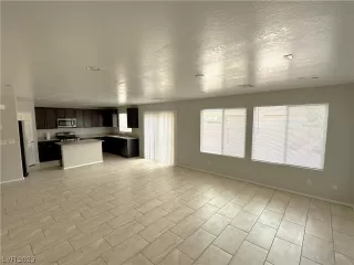 Photo #3: 2483223 Listing 