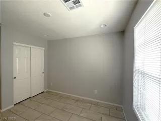 Photo #5: 2483223 Listing 