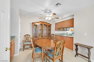 Photo #6: 2483229 Listing