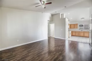 Photo #2: 2483233 Listing 