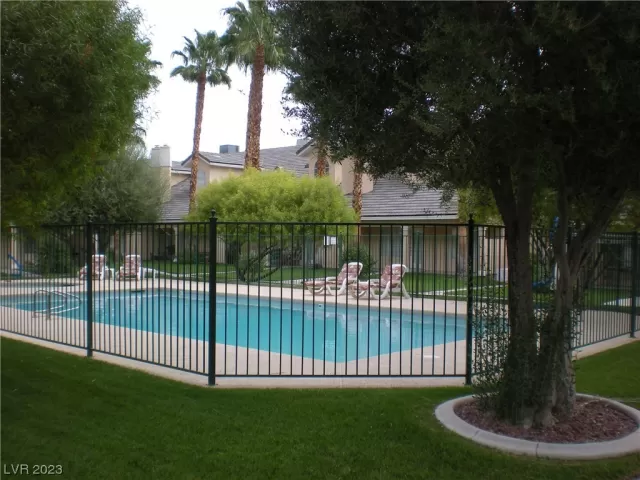MLS: 2483240 Condo For Sale