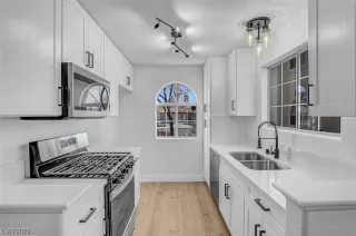 Photo #6: 2483273 Listing