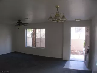 Photo #2: 2483319 Listing 