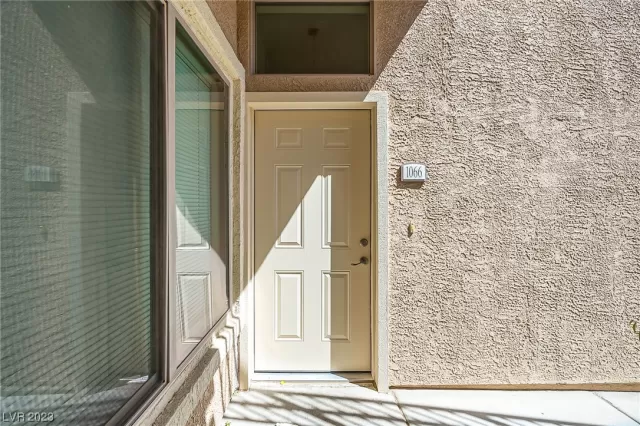 MLS: 2483325 Condo For Sale