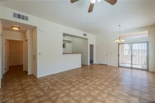 Photo #2: 2483325 Listing