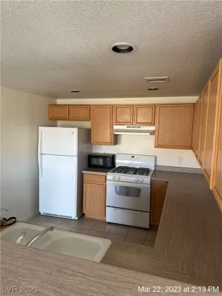 Photo #4: 2483353 Listing 