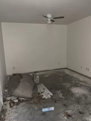 Photo #3: 2483355 Listing