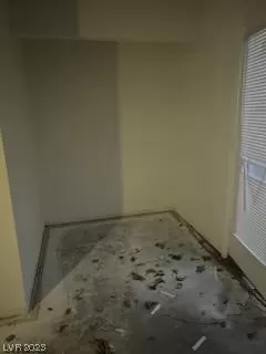 Photo #4: 2483355 Listing