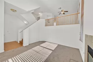 Photo #2: 2483392 Listing