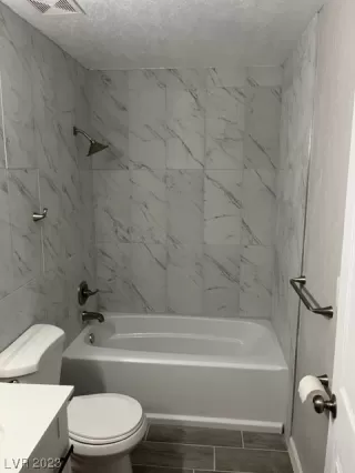 Photo #4: 2483398 Listing