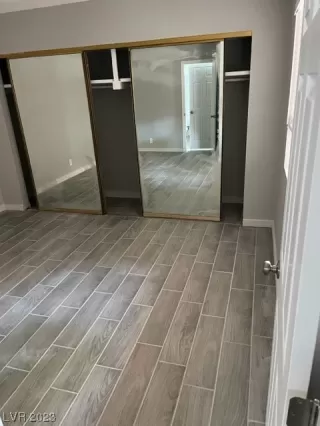 Photo #5: 2483398 Listing