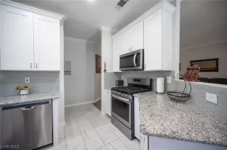 Photo #1: 2483404 Listing