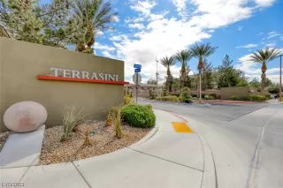 Photo #1: 2483425 Listing 