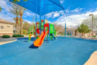 Photo #4: 2483425 Listing 