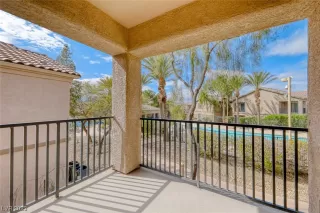 Photo #5: 2483425 Listing 