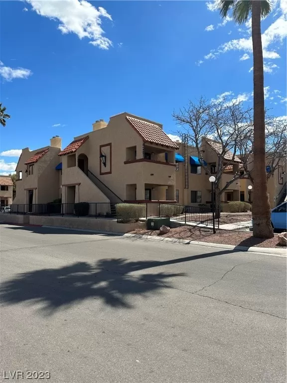 MLS: 2483444 Condo For Sale