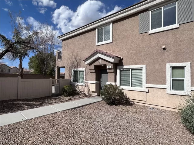 MLS: 2483456 Condo For Sale