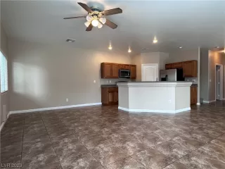 Photo #2: 2483456 Listing 