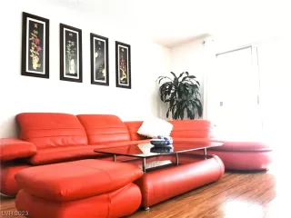 Photo #4: 2483464 Listing 