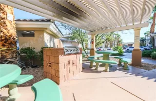 Photo #3: 2483469 Listing