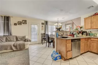 Photo #5: 2483474 Listing 