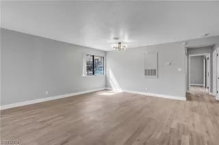 Photo #6: 2483500 Listing 