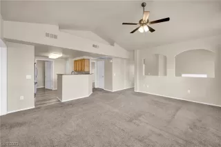 Photo #2: 2483512 Listing