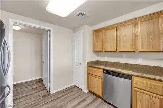 Photo #4: 2483512 Listing