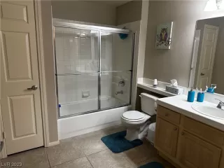 Photo #3: 2483547 Listing