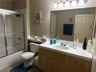 Photo #5: 2483547 Listing