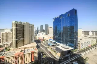 Photo #3: 2483566 Listing 