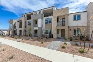 Photo #1: 2483600 Listing 