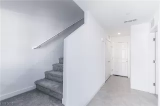 Photo #2: 2483600 Listing 