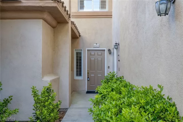 MLS: 2483603 Condo For Sale