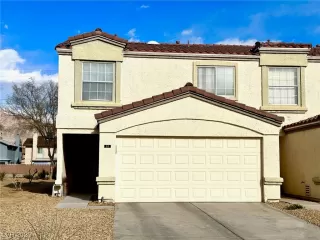 Photo #2: 2483635 Listing